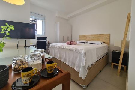 Quarto de kitnet/studio para alugar com 1 quarto, 32m² em Jardim Faculdade, Sorocaba