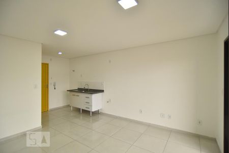 Sala - cozinha de kitnet/studio à venda com 1 quarto, 33m² em Vila Carrao, São Paulo