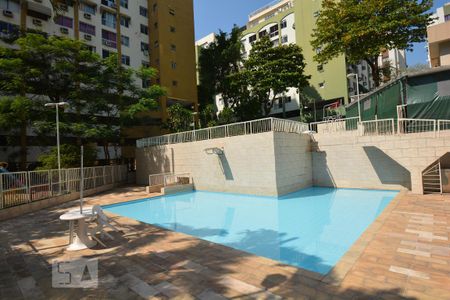 Apartamento para alugar com 70m², 1 quarto e 1 vagaÁrea comum - Piscina