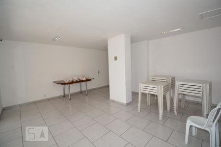 Apartamento para alugar com 70m², 1 quarto e 1 vagaÁrea comum - Salão de festas