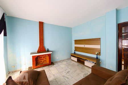 Sala de Casa com 4 quartos, 260m² Vila Galvão