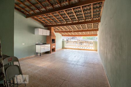 Casa à venda com 273m², 4 quartos e 2 vagasChurrasqueira