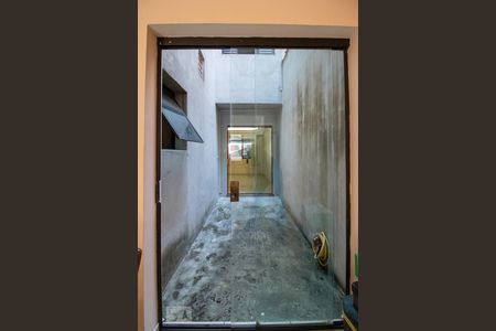 Casa à venda com 273m², 4 quartos e 2 vagasCorredor