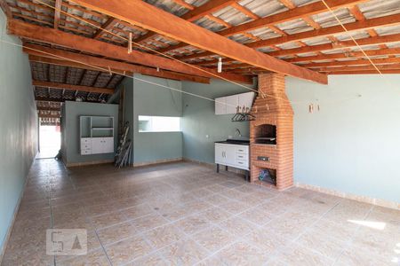 Casa à venda com 273m², 4 quartos e 2 vagasChurrasqueira