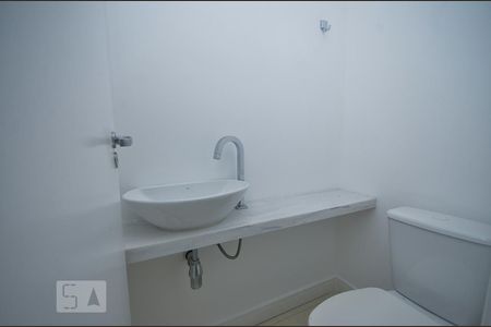 Lavabo de apartamento à venda com 1 quarto, 55m² em São Francisco, Niterói