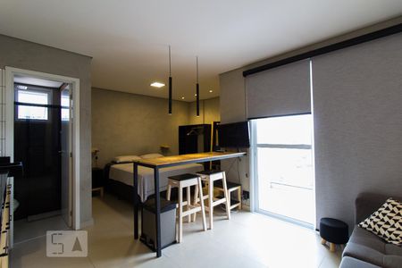 Sala de kitnet/studio para alugar com 1 quarto, 32m² em Jardim Faculdade, Sorocaba