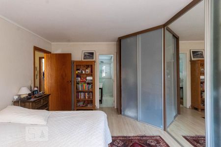 Casa de condomínio à venda com 191m², 3 quartos e 2 vagasSuíte