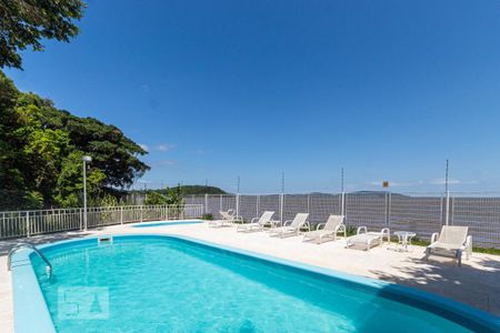 Casa de condomínio à venda com 191m², 3 quartos e 2 vagasÁrea comum - Piscina