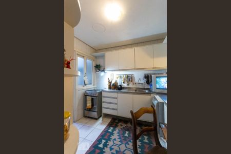 Casa de condomínio à venda com 191m², 3 quartos e 2 vagasCozinha e Área de Serviço