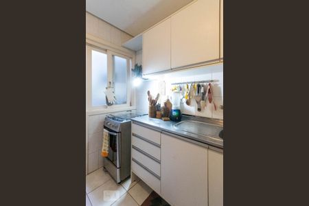 Casa de condomínio à venda com 191m², 3 quartos e 2 vagasCozinha e Área de Serviço