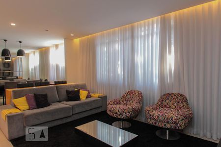 Sala de apartamento para alugar com 3 quartos, 135m² em Santo Antônio, Belo Horizonte