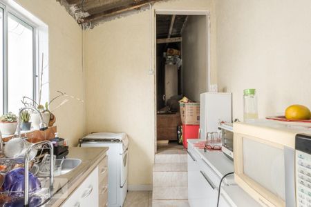 Cozinha 2 de casa à venda com 2 quartos, 250m² em Vila Ipojuca, São Paulo