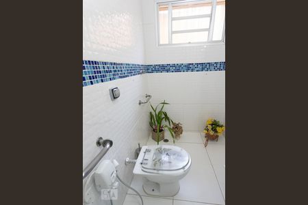 Banheiro social  de casa à venda com 3 quartos, 191m² em Baeta Neves, São Bernardo do Campo