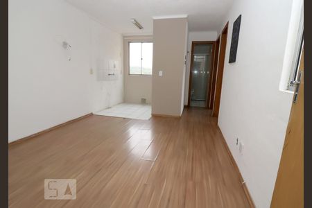 Sala de Apartamento com 2 quartos, 38m² Rubem Berta
