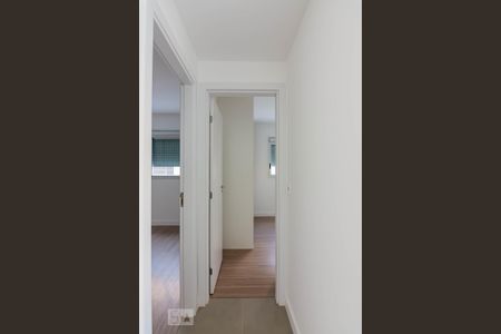 Corredor de apartamento para alugar com 2 quartos, 65m² em Cruzeiro, Belo Horizonte