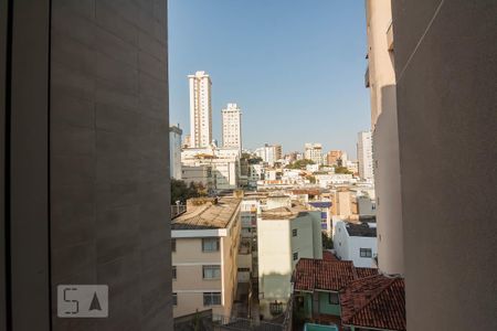 Vista Sala  de apartamento para alugar com 2 quartos, 65m² em Cruzeiro, Belo Horizonte
