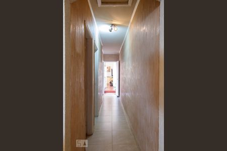 Corredor de casa para alugar com 3 quartos, 300m² em Jardim Brasil (zona Sul), São Paulo