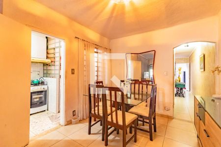 Casa para alugar com 3 quartos, 300m² em Jardim Brasil (zona Sul), São Paulo