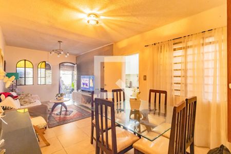 Casa para alugar com 3 quartos, 300m² em Jardim Brasil (zona Sul), São Paulo