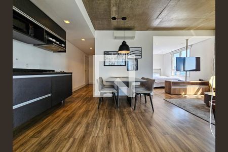Sala/Cozinha de apartamento para alugar com 1 quarto, 62m² em Cidade Monções, São Paulo
