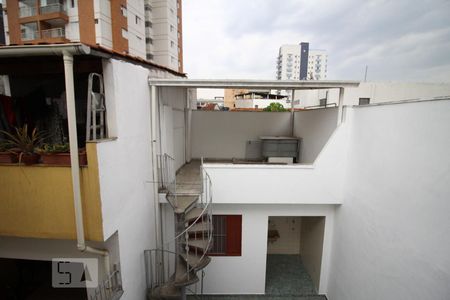 Vista de casa à venda com 3 quartos, 131m² em Vila Isolina Mazzei, São Paulo