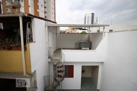 Vista de casa à venda com 3 quartos, 130m² em Vila Isolina Mazzei, São Paulo