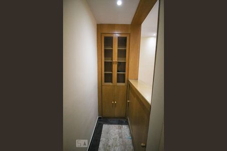 Corredor de casa à venda com 3 quartos, 131m² em Vila Isolina Mazzei, São Paulo