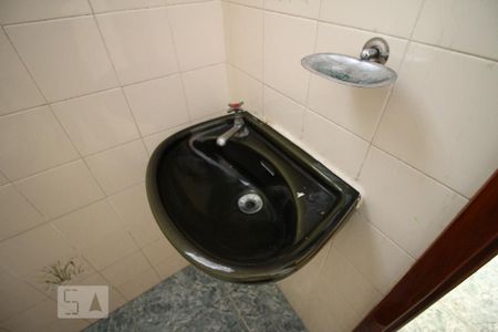 Casa à venda com 131m², 3 quartos e 2 vagasBanheiro de Serviço