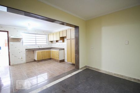 Casa à venda com 131m², 3 quartos e 2 vagasCopa