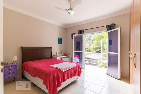 Casa de condomínio à venda com 300m², 4 quartos e 3 vagasQuarto da suíte 2