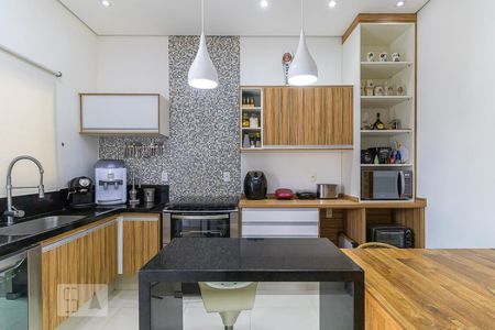 Casa de condomínio à venda com 300m², 4 quartos e 3 vagasCozinha