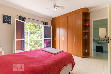 Casa de condomínio à venda com 300m², 4 quartos e 3 vagasQuarto da suíte 2