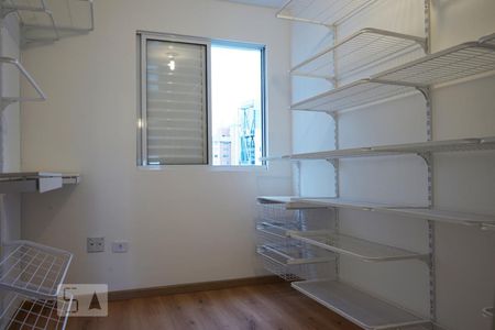 Closet de apartamento para alugar com 3 quartos, 70m² em Vila Izabel, Curitiba