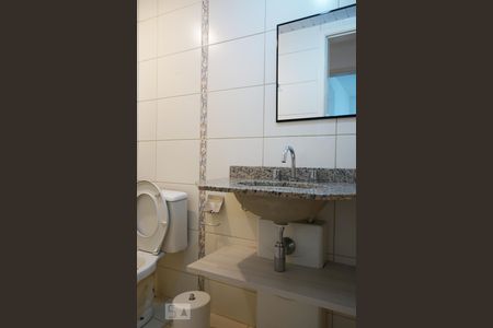 Banheiro da Suíte de apartamento para alugar com 3 quartos, 70m² em Vila Izabel, Curitiba