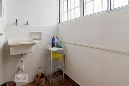 Apartamento para alugar com 55m², 2 quartos e sem vaga Apartamento para alugar com 55m², 2 quartos e sem vagaÁrea de serviço