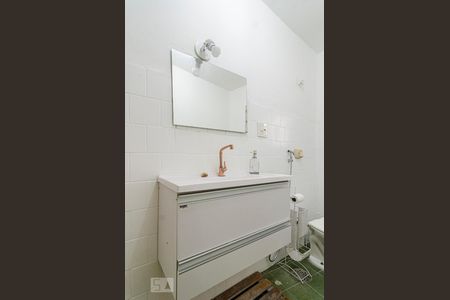 Apartamento para alugar com 55m², 2 quartos e sem vaga Apartamento para alugar com 55m², 2 quartos e sem vagaBanheiro