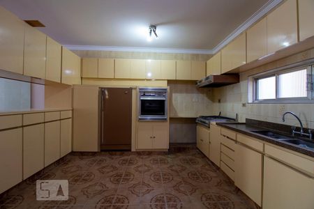 Casa à venda com 250m², 3 quartos e 2 vagasCozinha