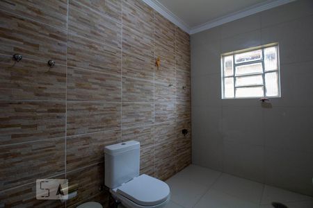 Casa à venda com 250m², 3 quartos e 2 vagasBanheiro