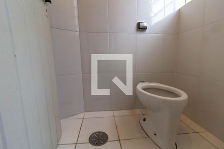 Apartamento para alugar com 120m², 3 quartos e sem vaga Apartamento para alugar com 120m², 3 quartos e sem vagaBanheiro de Serviço