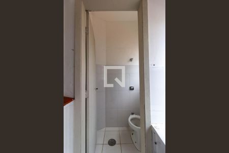 Apartamento para alugar com 120m², 3 quartos e sem vaga Apartamento para alugar com 120m², 3 quartos e sem vagaBanheiro de Serviço