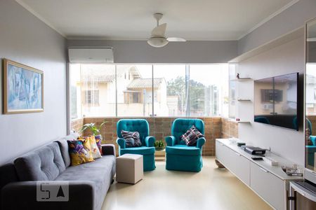 Sala de apartamento à venda com 2 quartos, 74m² em Nonoai, Porto Alegre