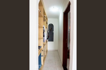 Casa à venda com 450m², 4 quartos e 3 vagasCloset da Suíte master