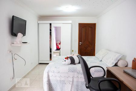Casa à venda com 450m², 4 quartos e 3 vagasSuíte 2