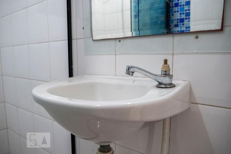 Casa à venda com 450m², 4 quartos e 3 vagasBanheiro 1