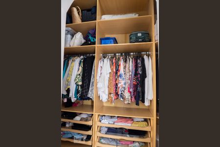 Casa à venda com 450m², 4 quartos e 3 vagasCloset da Suíte master
