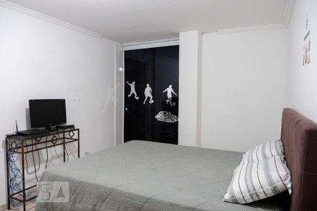 Casa à venda com 450m², 4 quartos e 3 vagasSuíte 1