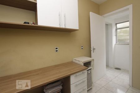 Apartamento à venda com 72m², 2 quartos e 1 vagaDESPENSA
