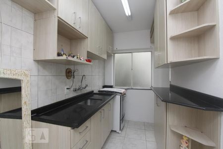 Apartamento à venda com 72m², 2 quartos e 1 vagaCOZINHA
