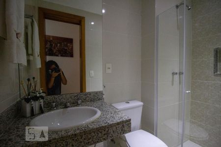 Apartamento para alugar com 105m², 2 quartos e 1 vaga Apartamento para alugar com 105m², 2 quartos e 1 vagaBanheiro Social