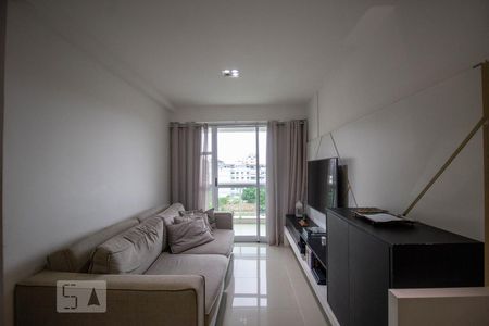 Apartamento para alugar com 105m², 2 quartos e 1 vaga Apartamento para alugar com 105m², 2 quartos e 1 vagaSala